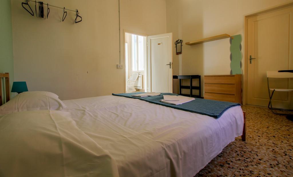 Guest House Be Happy! Florenz Exterior foto